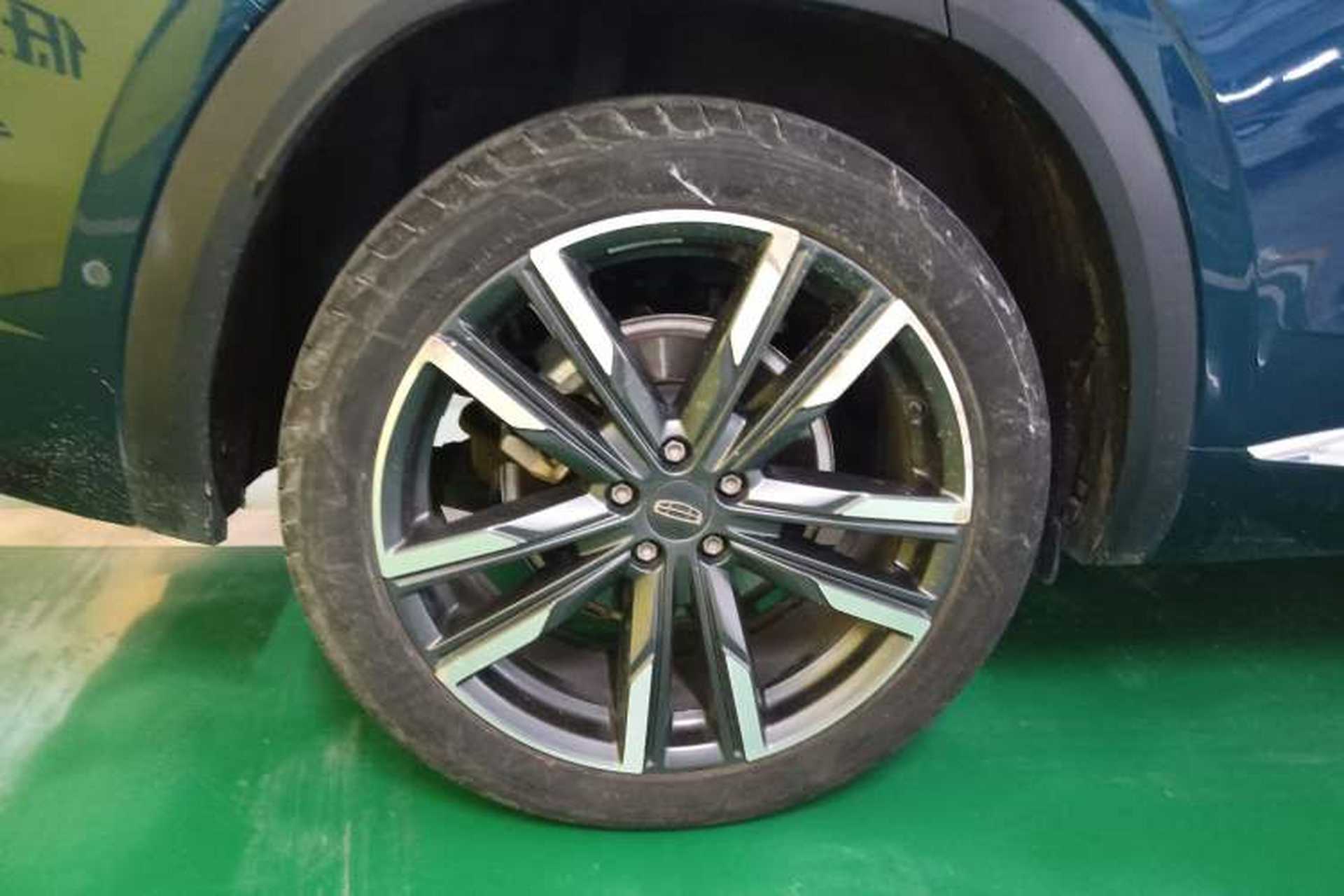 Used Geely Auto Monjaro L 2021 2.0TD DCT EVO Two-Wheel Drive Smart Luxury Version Right Rear Wheel Hub