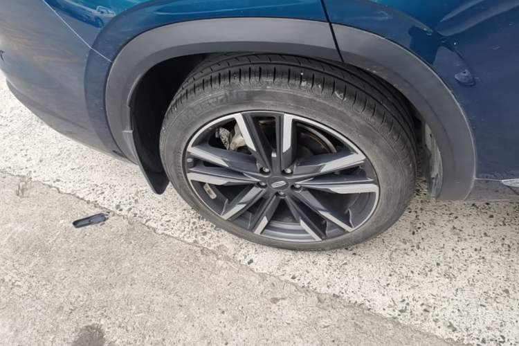 Used Geely Auto Monjaro L 2021 2.0TD DCT EVO Two-Wheel Drive Prestige Version Right Rear Wheel Hub