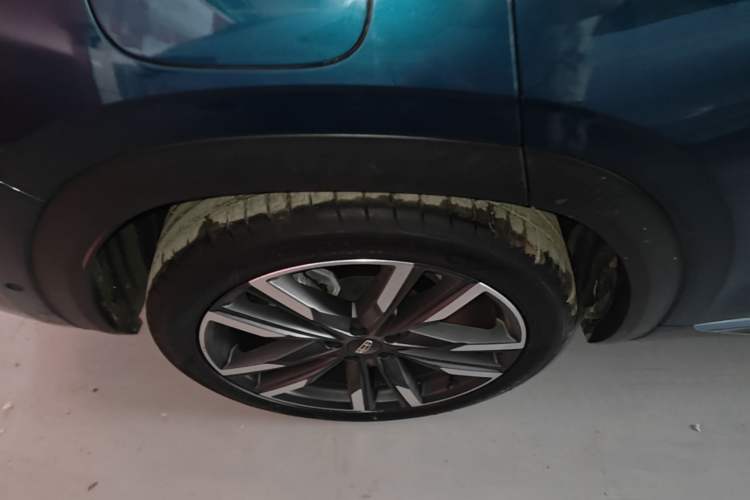 Used Geely Auto Monjaro L 2021 2.0TD DCT EVO Two-Wheel Drive Smart Luxury Version Right Rear Wheel Hub