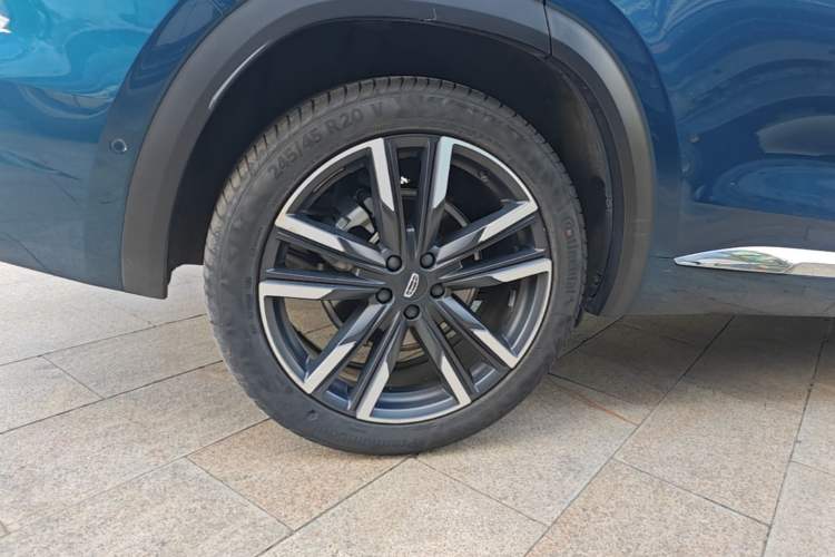 Used Geely Auto Monjaro L 2021 2.0TD DCT EVO Two-Wheel Drive Smart Luxury Version Right Rear Wheel Hub