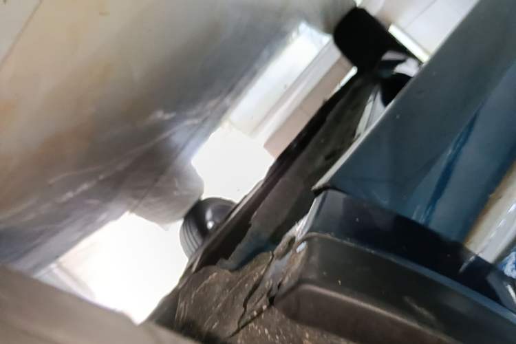 Used Geely Auto Monjaro L 2021 2.0TD DCT EVO Two-Wheel Drive Smart Luxury Version Right Side Sill