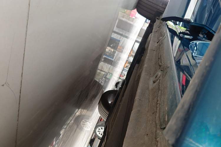 Used Geely Auto Monjaro L 2021 2.0TD DCT EVO Two-Wheel Drive Prestige Version Right Side Sill