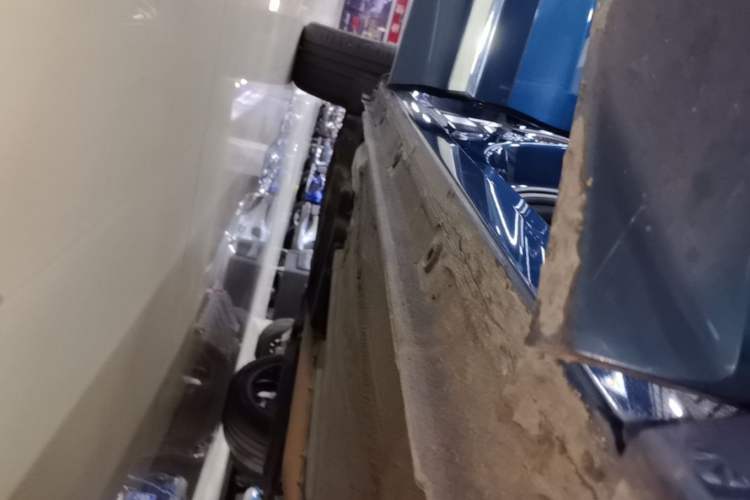 Used Geely Auto Monjaro L 2021 2.0TD DCT EVO Two-Wheel Drive Prestige Version Right Side Sill