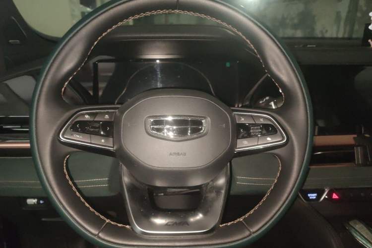 Used Geely Auto Monjaro L 2021 2.0TD DCT EVO Two-Wheel Drive Smart Luxury Version Steering Wheel