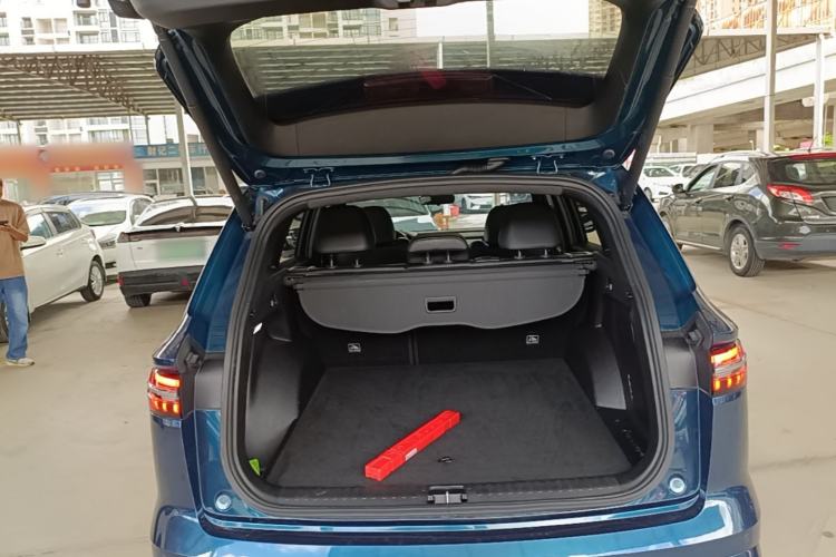 Used Geely Auto Monjaro L 2021 2.0TD High-Power Automatic All-Wheel Drive Luxury Version Trunk