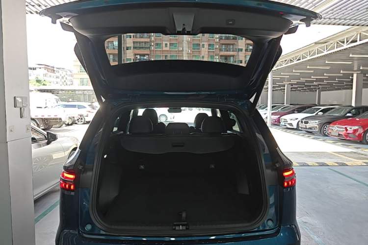 Used Geely Auto Monjaro L 2021 2.0TD DCT EVO Two-Wheel Drive Smart Luxury Version Trunk
