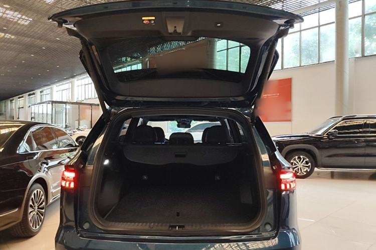 Used Geely Auto Monjaro L 2021 2.0TD High-Power Automatic All-Wheel Drive Luxury Version Trunk