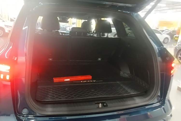 Used Geely Auto Monjaro L 2021 2.0TD DCT EVO Two-Wheel Drive Smart Luxury Version Trunk