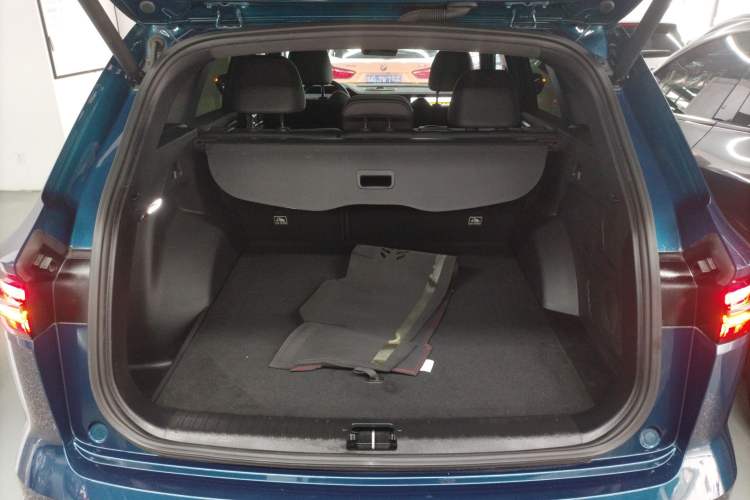 Used Geely Auto Monjaro L 2021 2.0TD DCT EVO Two-Wheel Drive Smart Luxury Version Trunk
