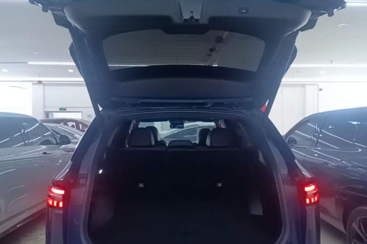 Used Geely Auto Monjaro L 2021 2.0TD DCT EVO Two-Wheel-Drive Flagship Version Trunk
