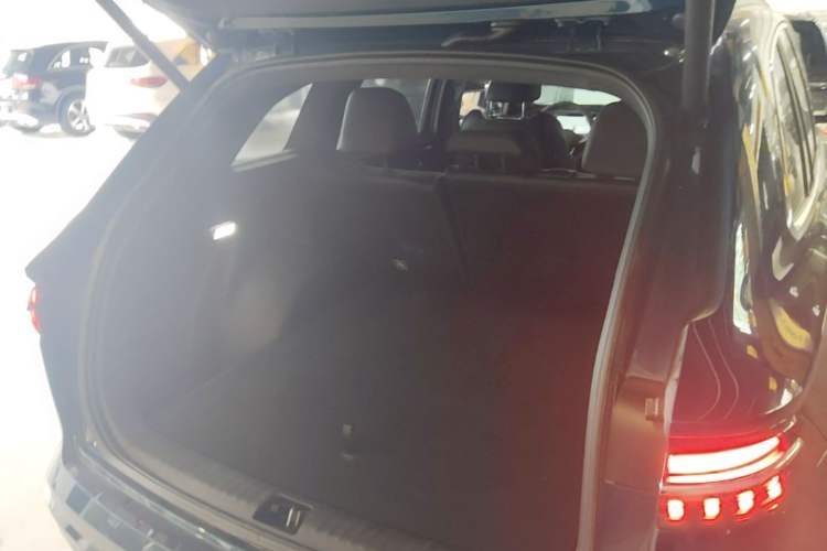Used Geely Auto Monjaro L 2021 2.0TD DCT EVO Two-Wheel Drive Prestige Version Trunk