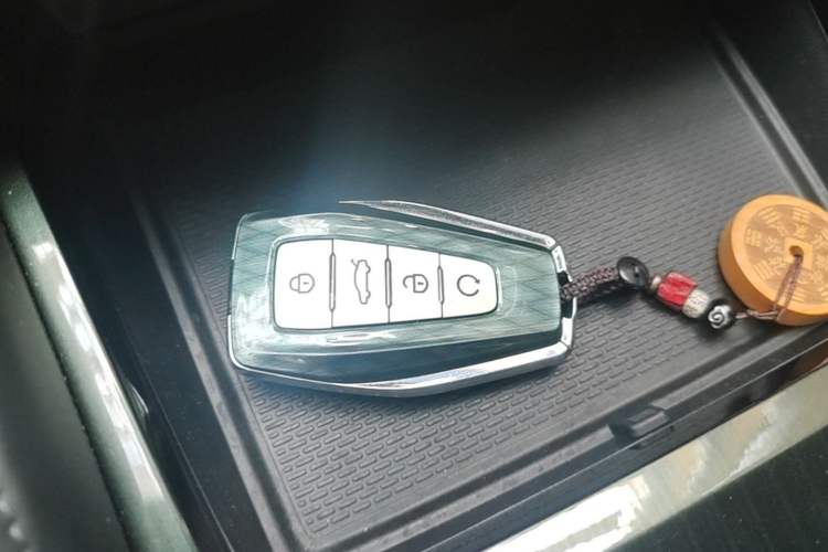 Used Geely Auto Monjaro L 2021 2.0TD High-Power Automatic All-Wheel Drive Luxury Version Vehicle Key