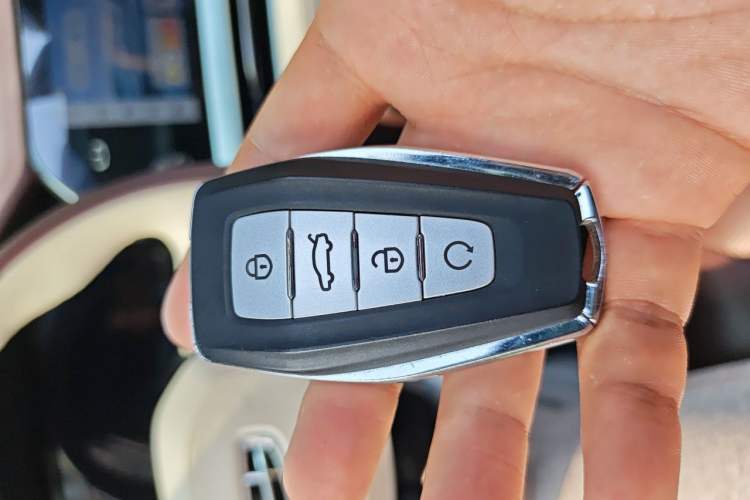 Used Geely Auto Monjaro L 2021 2.0TD DCT EVO Two-Wheel-Drive Flagship Version Vehicle Key
