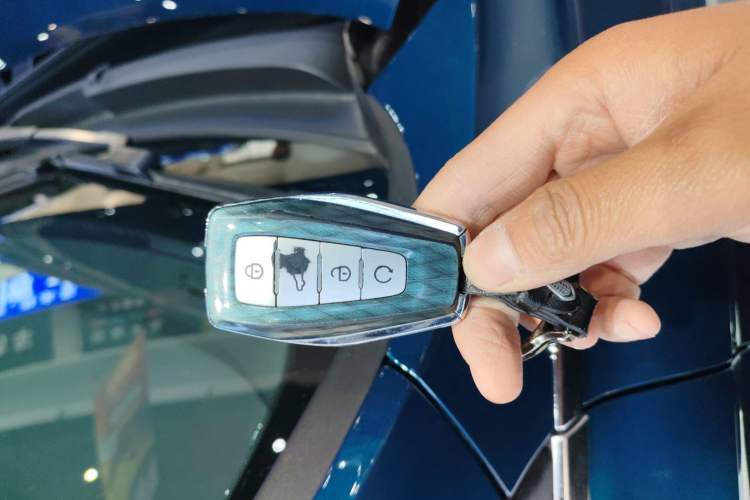 Used Geely Auto Monjaro L 2021 2.0TD DCT EVO Two-Wheel Drive Prestige Version Vehicle Key