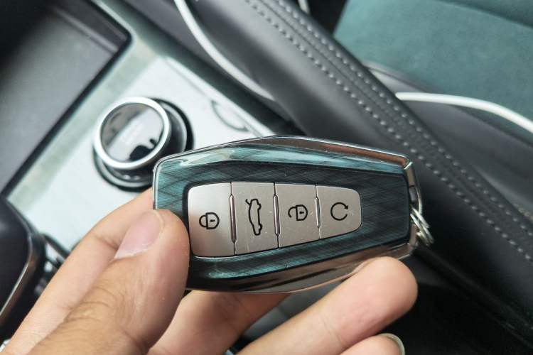 Used Geely Auto Monjaro L 2021 2.0TD High-Power Automatic All-Wheel Drive Luxury Version Vehicle Key