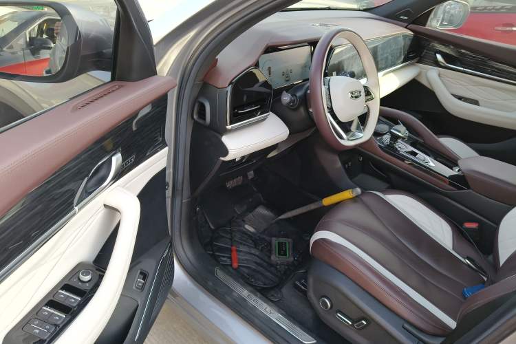 Used Geely Auto Monjaro L 2021 2.0TD DCT EVO Two-Wheel Drive Smart Luxury Version Driver Seat