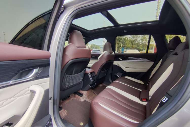 Used Geely Auto Monjaro L 2021 2.0TD DCT EVO Two-Wheel Drive Smart Luxury Version Interior 4
