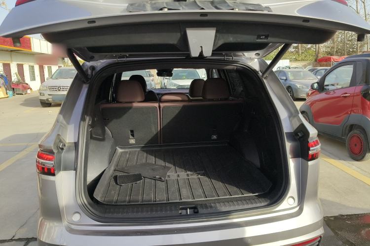 Used Geely Auto Monjaro L 2021 2.0TD DCT EVO Two-Wheel Drive Smart Luxury Version Trunk