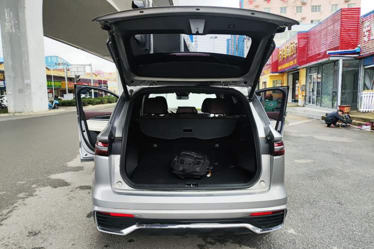Used Geely Auto Monjaro L 2021 2.0TD DCT EVO Two-Wheel Drive Prestige Version Trunk