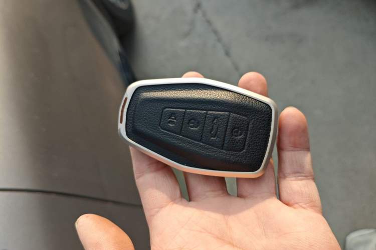 Used Geely Auto Monjaro L 2021 2.0TD High-Power Automatic All-Wheel-Drive Flagship Version Vehicle Key