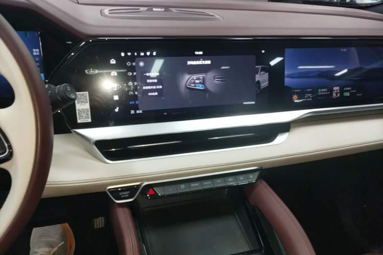 Used Geely Auto Monjaro L 2021 2.0TD DCT EVO Two-Wheel Drive Prestige Version Audio And AC Panel