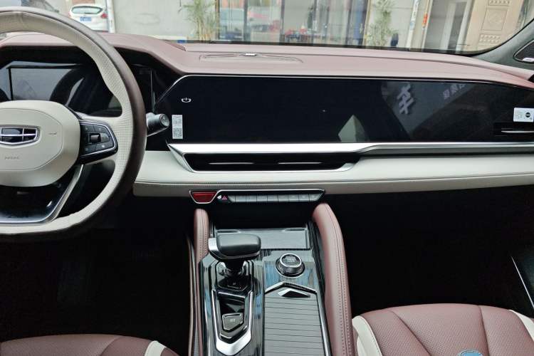 Used Geely Auto Monjaro L 2021 2.0TD DCT EVO Two-Wheel Drive Smart Luxury Version Audio And AC Panel