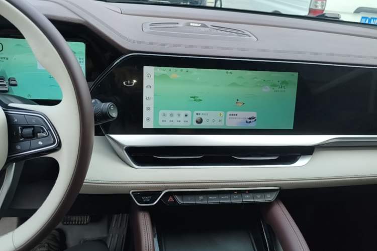 Used Geely Auto Monjaro L 2021 2.0TD DCT EVO Two-Wheel Drive Prestige Version Audio And AC Panel