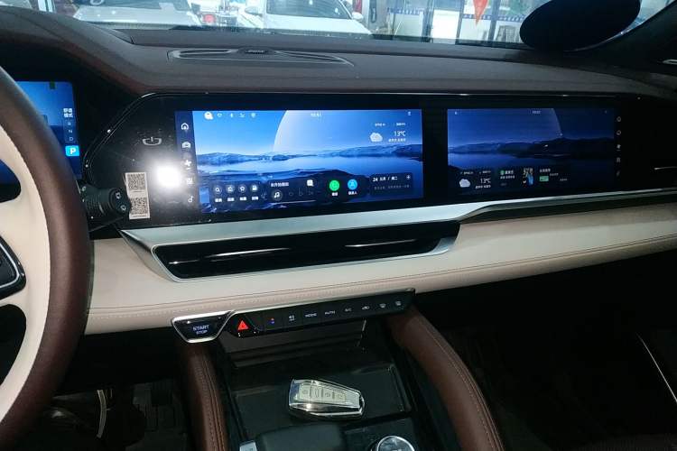 Used Geely Auto Monjaro L 2021 2.0TD DCT EVO Two-Wheel Drive Smart Luxury Version Audio And AC Panel