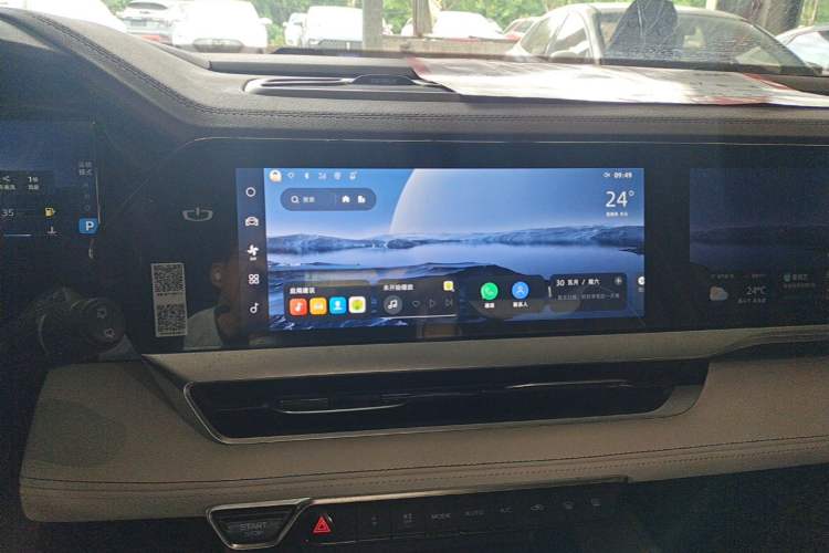Used Geely Auto Monjaro L 2021 2.0TD DCT EVO Two-Wheel Drive Prestige Version Audio And AC Panel