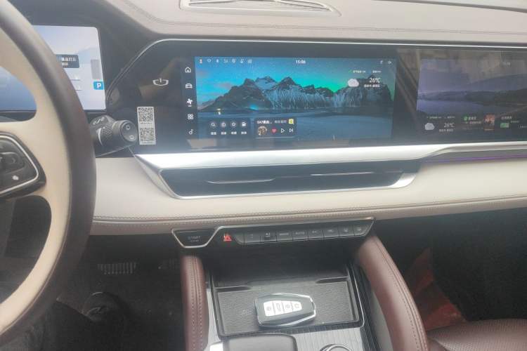 Used Geely Auto Monjaro L 2021 2.0TD DCT EVO Two-Wheel Drive Smart Luxury Version Audio And AC Panel