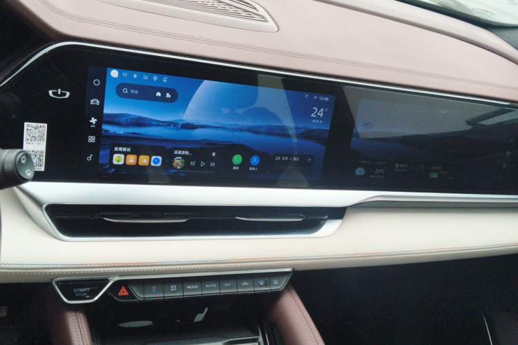 Used Geely Auto Monjaro L 2021 2.0TD DCT EVO Two-Wheel Drive Smart Luxury Version Audio And AC Panel