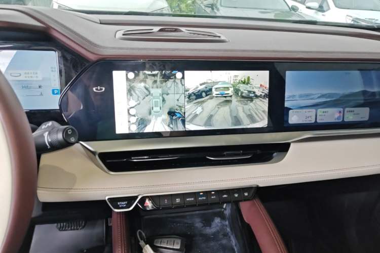 Used Geely Auto Monjaro L 2021 2.0TD High-Power Automatic All-Wheel Drive Luxury Version Audio And AC Panel