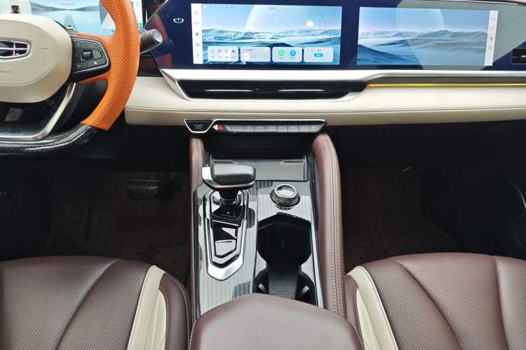 Used Geely Auto Monjaro L 2021 2.0TD High-Power Automatic All-Wheel-Drive Flagship Version Audio And AC Panel