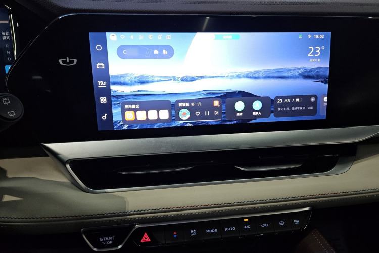 Used Geely Auto Monjaro L 2021 2.0TD DCT EVO Two-Wheel Drive Smart Luxury Version Audio And AC Panel