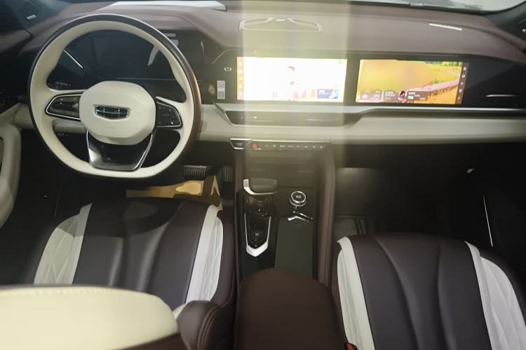Used Geely Auto Monjaro L 2021 2.0TD DCT EVO Two-Wheel Drive Smart Luxury Version Center Console