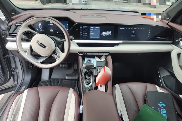 Used Geely Auto Monjaro L 2021 2.0TD DCT EVO Two-Wheel-Drive Flagship Version Center Console