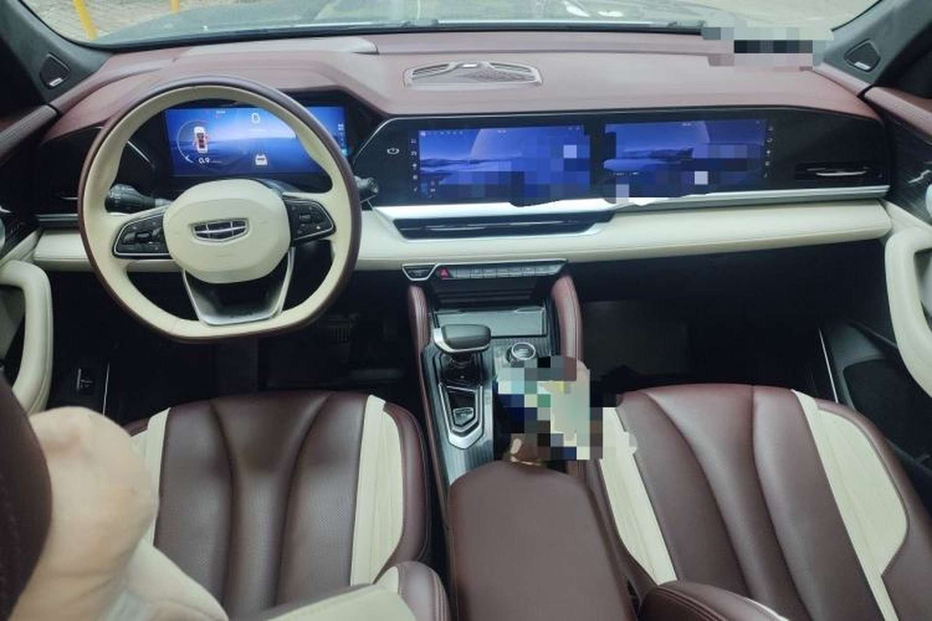 Used Geely Auto Monjaro L 2021 2.0TD DCT EVO Two-Wheel Drive Smart Luxury Version Center Console