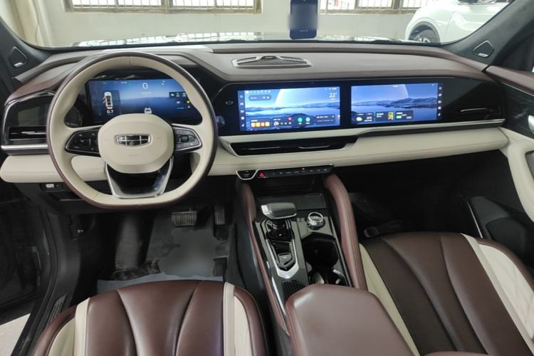Used Geely Auto Monjaro L 2021 2.0TD DCT EVO Two-Wheel Drive Smart Luxury Version Center Console