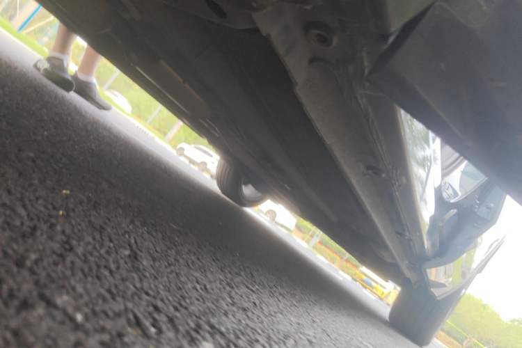 Used Geely Auto Monjaro L 2021 2.0TD DCT EVO Two-Wheel Drive Prestige Version Chassis Front Left