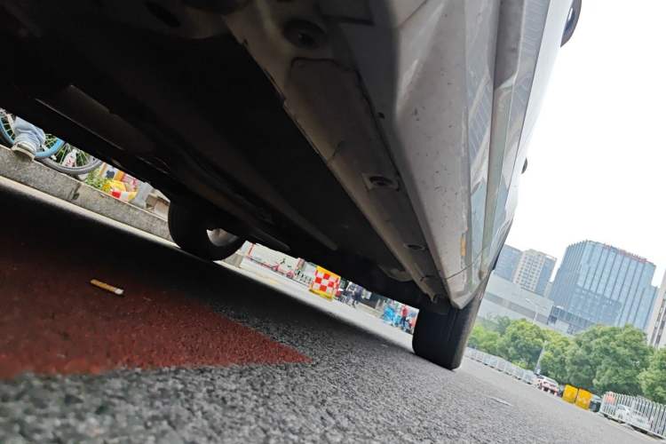 Used Geely Auto Monjaro L 2021 2.0TD DCT EVO Two-Wheel Drive Prestige Version Chassis Front Left
