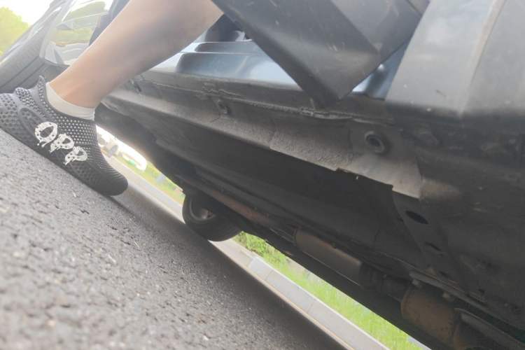Used Geely Auto Monjaro L 2021 2.0TD DCT EVO Two-Wheel Drive Prestige Version Chassis Front Right