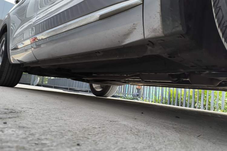 Used Geely Auto Monjaro L 2021 2.0TD DCT EVO Two-Wheel Drive Prestige Version Chassis Front Right