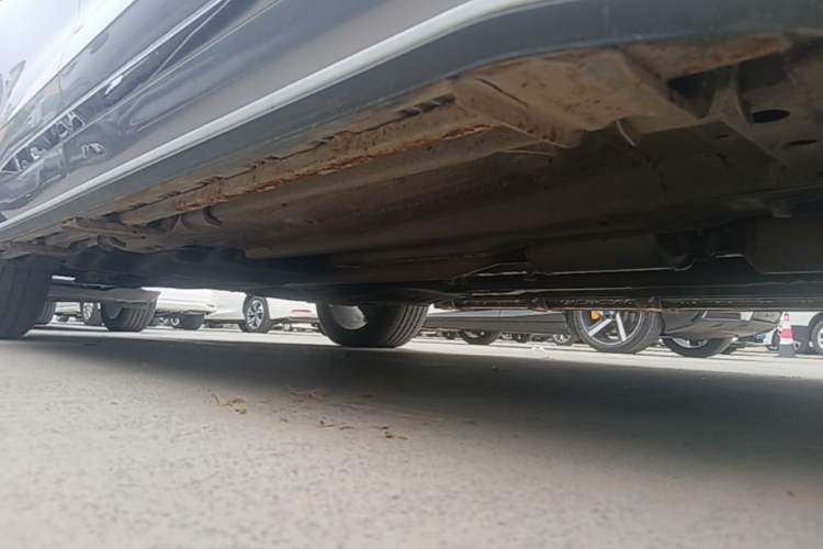Used Geely Auto Monjaro L 2021 2.0TD DCT EVO Two-Wheel Drive Prestige Version Chassis Front Right