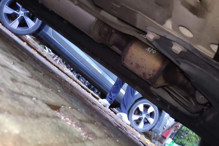 Used Geely Auto Monjaro L 2021 2.0TD DCT EVO Two-Wheel Drive Prestige Version Chassis Front Right