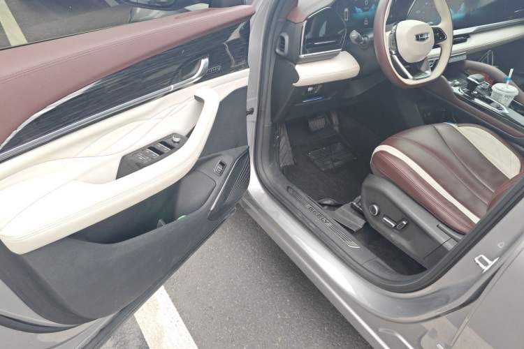 Used Geely Auto Monjaro L 2021 2.0TD DCT EVO Two-Wheel Drive Prestige Version Driver Seat