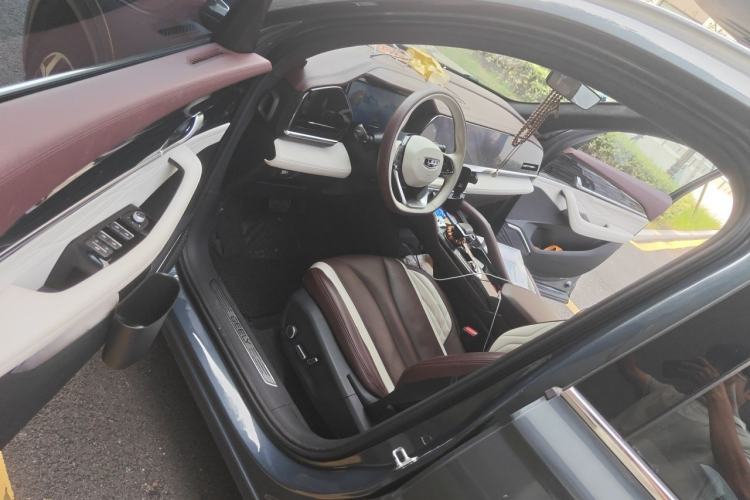 Used Geely Auto Monjaro L 2021 2.0TD DCT EVO Two-Wheel Drive Prestige Version Driver Seat