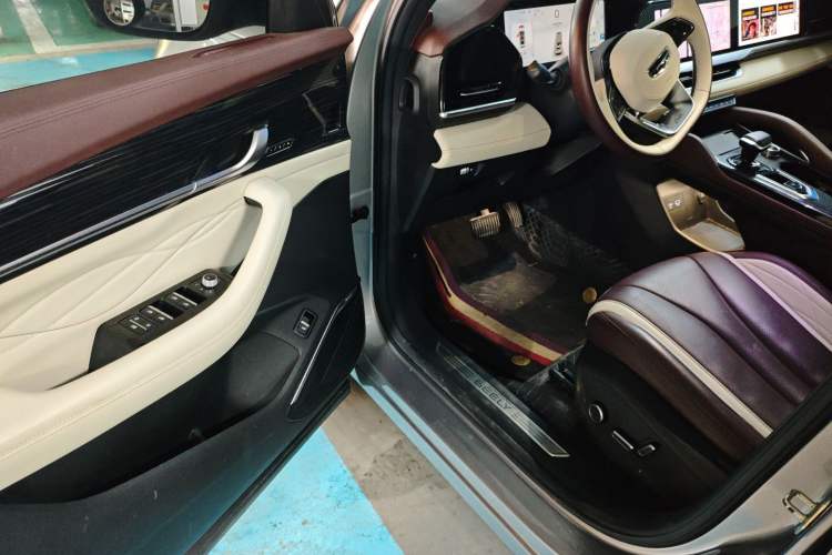 Used Geely Auto Monjaro L 2021 2.0TD DCT EVO Two-Wheel Drive Smart Luxury Version Driver Seat