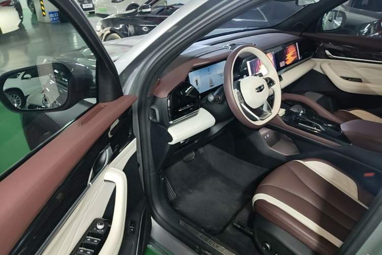 Used Geely Auto Monjaro L 2021 2.0TD DCT EVO Two-Wheel Drive Prestige Version Driver Seat