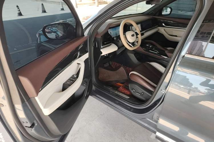 Used Geely Auto Monjaro L 2021 2.0TD DCT EVO Two-Wheel Drive Prestige Version Driver Seat