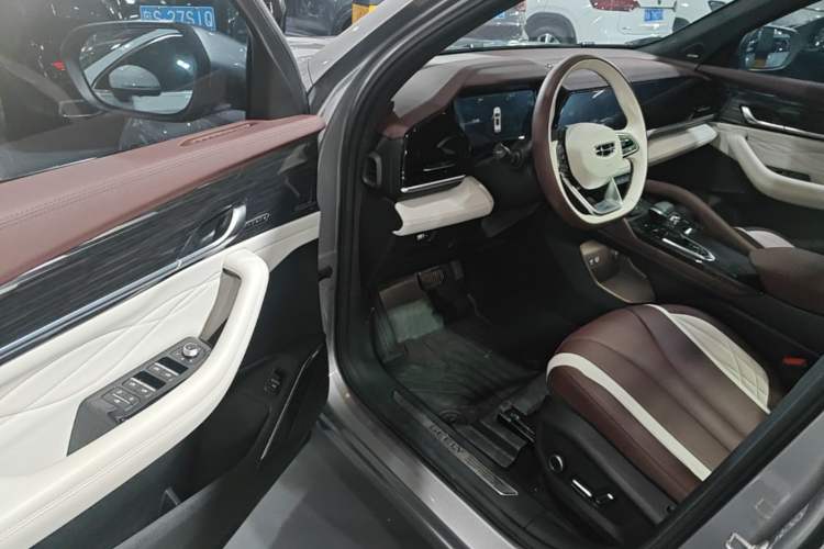 Used Geely Auto Monjaro L 2021 2.0TD DCT EVO Two-Wheel Drive Smart Luxury Version Driver Seat